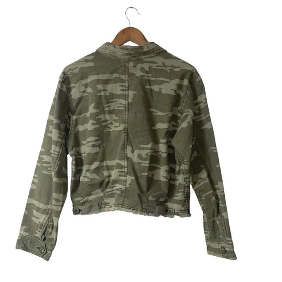 Sanctuary Anthropologie Camouflage Cropped Button Jacket Military Size Medium - Picture 3 of 8